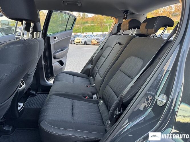 Kia Sportage 44 interauto-car