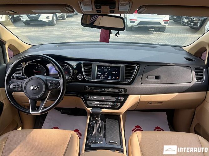 Kia Carnival 37 interauto-car