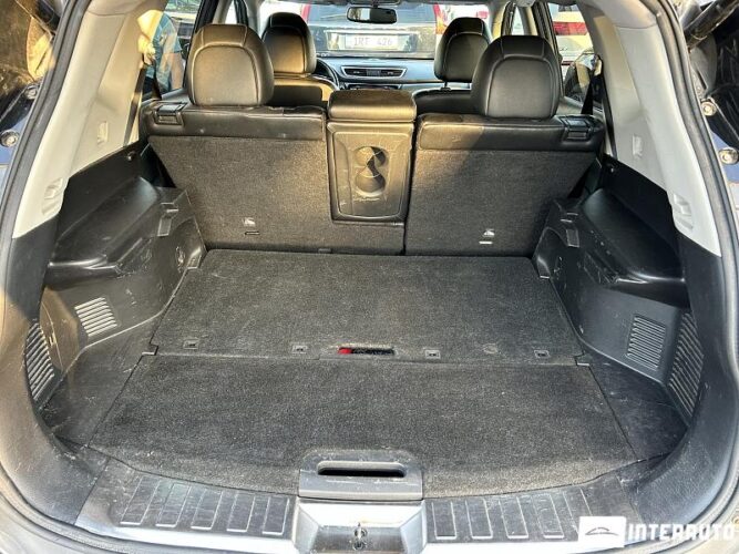 Nissan Rogue 51 interauto-car