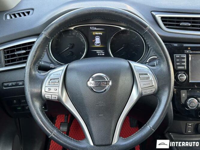 Nissan Rogue 42 interauto-car