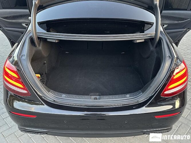 Mercedes E 220 55 interauto-car