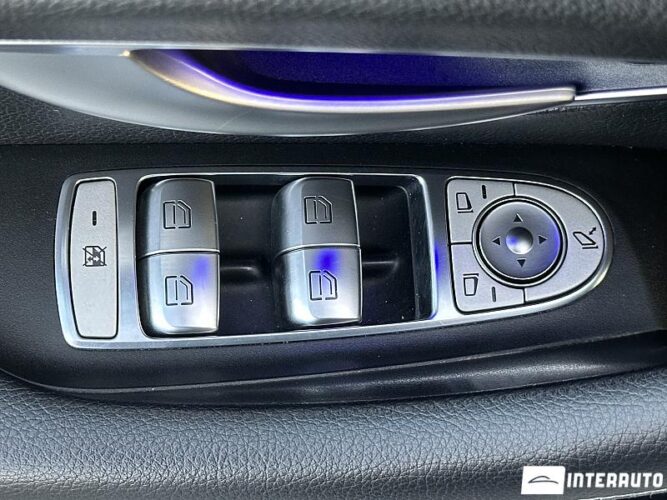 Mercedes E 220 51 interauto-car