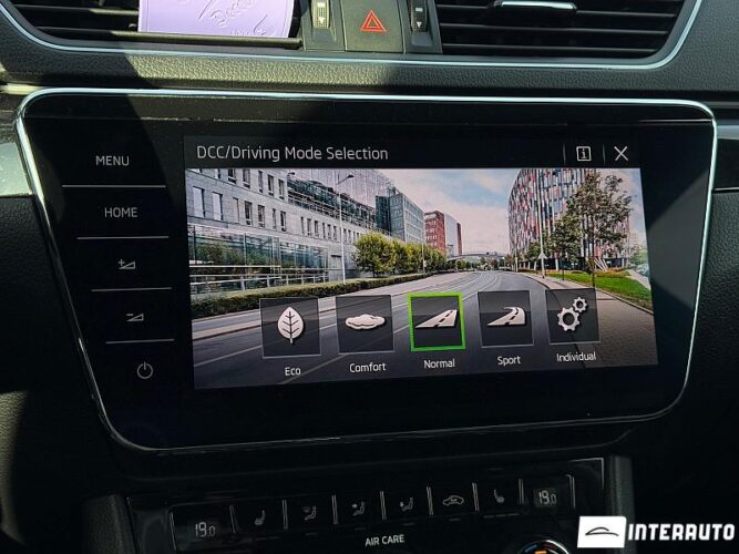 Skoda Superb 51 interauto-car