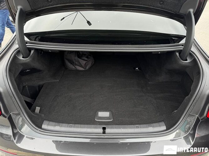 BMW 530e 49 interauto-car