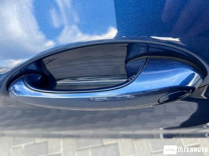 BMW X4 2.0D 37 interauto-car