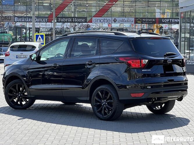 Ford Escape 36 interauto-car