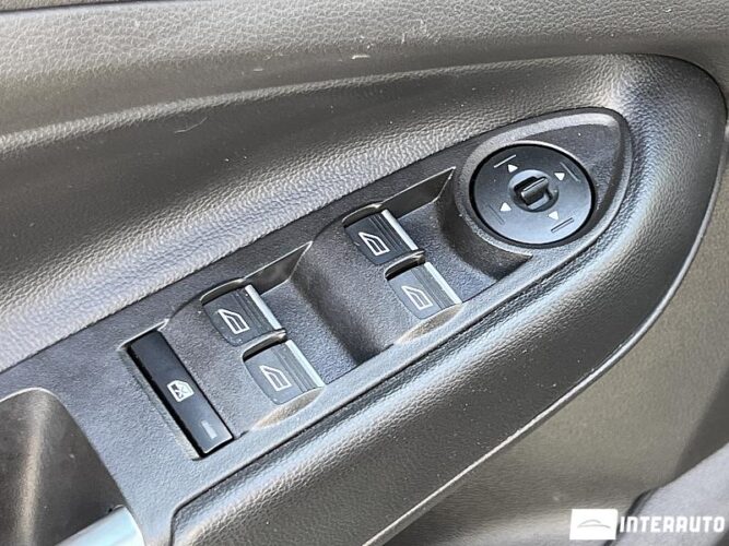 Ford Escape 50 interauto-car