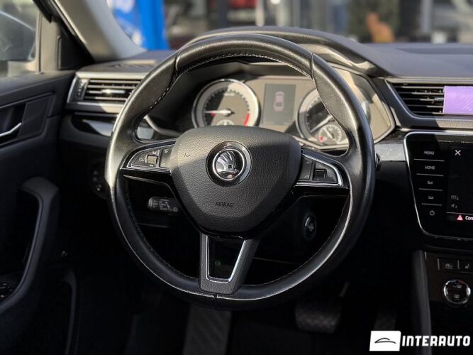 Skoda Superb 47 interauto-car