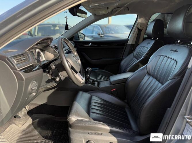 Skoda Superb 41 interauto-car