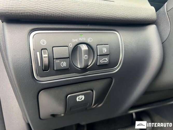 Volvo XC 60 43 interauto-car