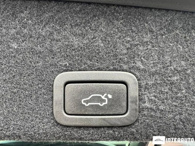 Volvo XC 60 46 interauto-car