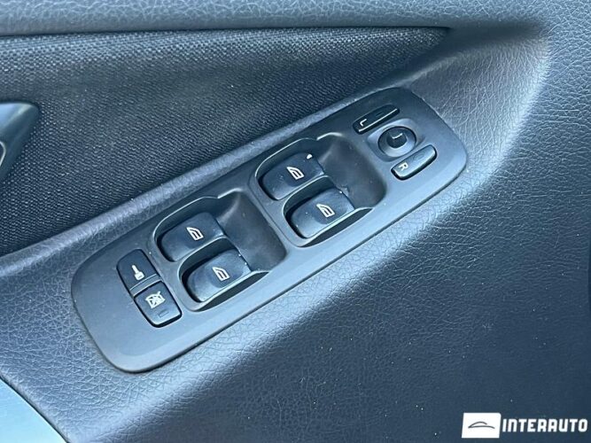 Volvo XC 90 42 interauto-car