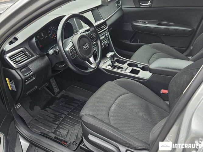 Kia Optima 33 interauto-car