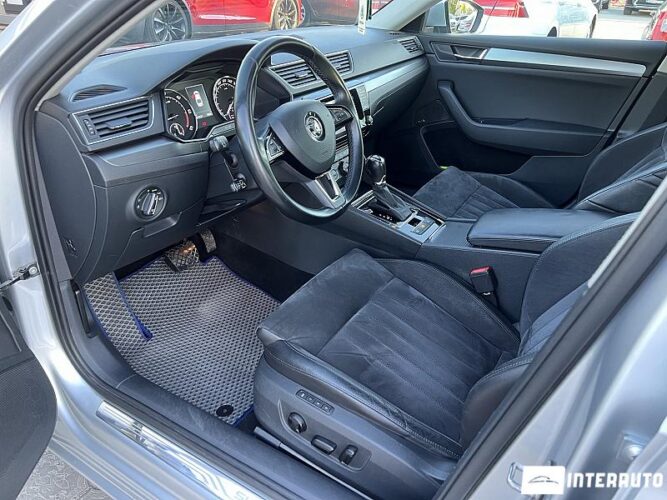 Skoda Superb 41 interauto-car