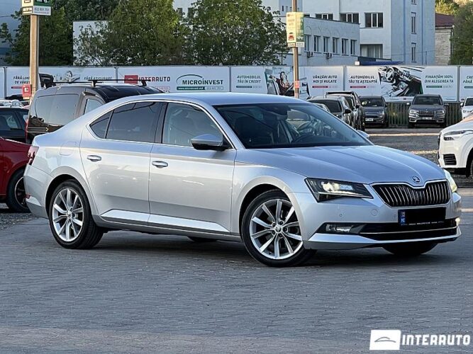 Skoda Superb 38 interauto-car