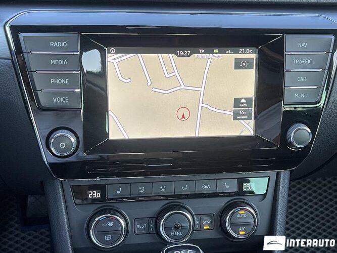 Skoda Superb 49 interauto-car