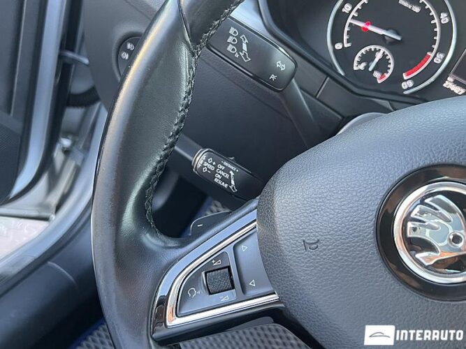 Skoda Superb 46 interauto-car