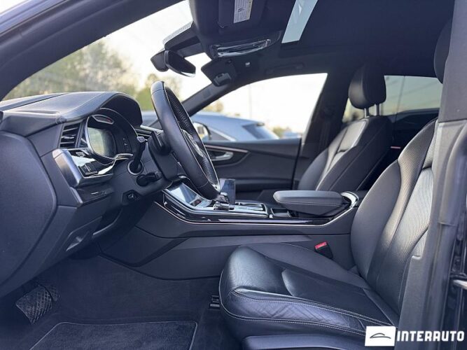 Audi Q8 44 interauto-car