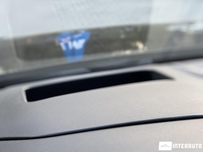 Audi Q8 49 interauto-car