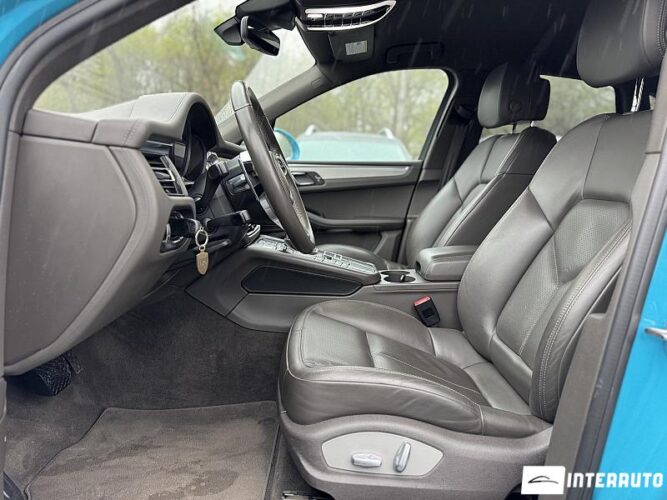 Porsche Macan 41 interauto-car