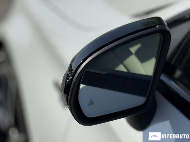 Mercedes C 300 38 interauto-car