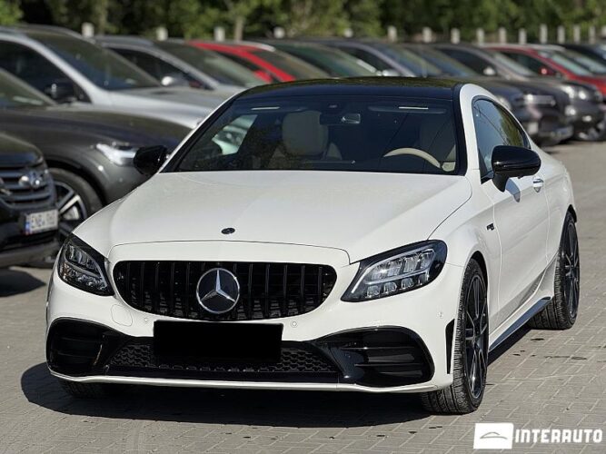 Mercedes C 300 32 interauto-car