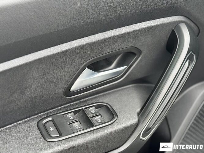 Dacia Duster 36 interauto-car