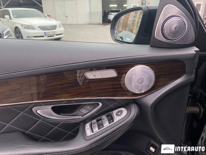 Mercedes GLC 350e 42 interauto-car