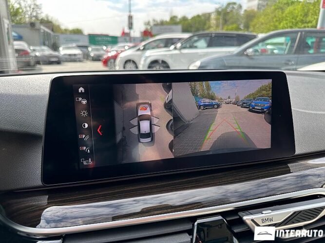 BMW 530e 49 interauto-car