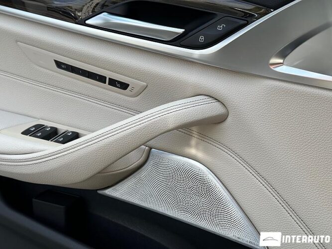 BMW 530e 58 interauto-car