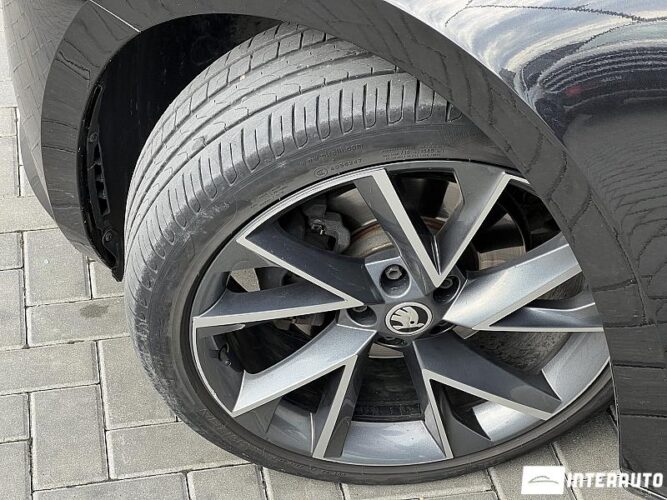 Skoda Superb 49 interauto-car