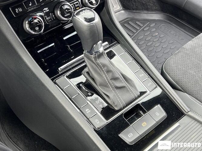 Skoda Superb 45 interauto-car