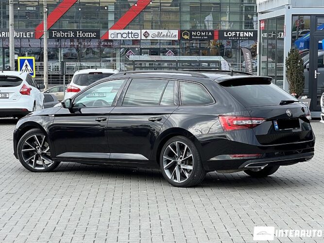Skoda Superb 37 interauto-car