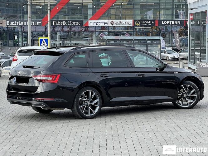 Skoda Superb 36 interauto-car