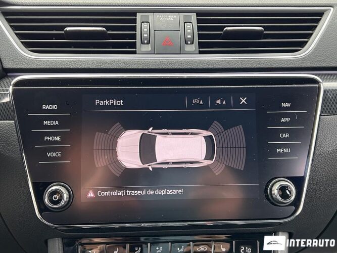 Skoda Superb 42 interauto-car