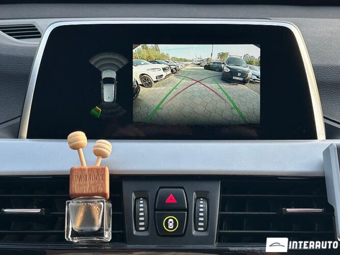 BMW X1 1.6D 37 interauto-car