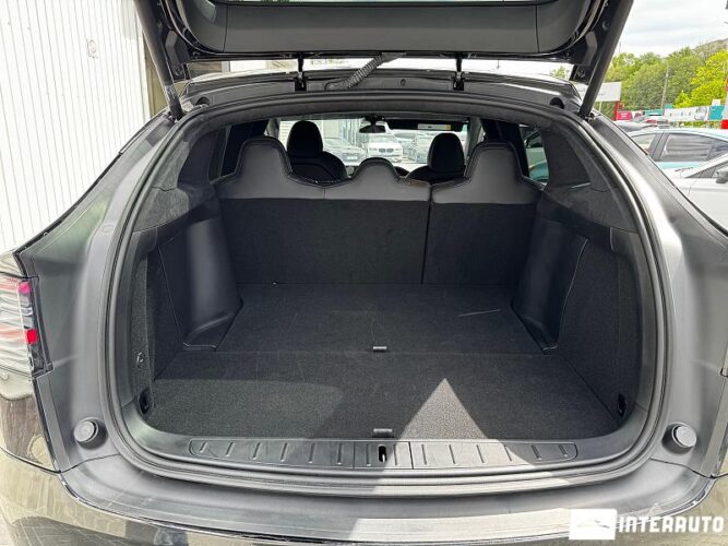 Tesla Model X 49 interauto-car