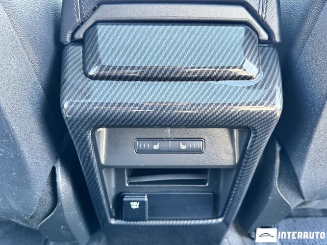 Land Rover Discovery Sport 49 interauto-car