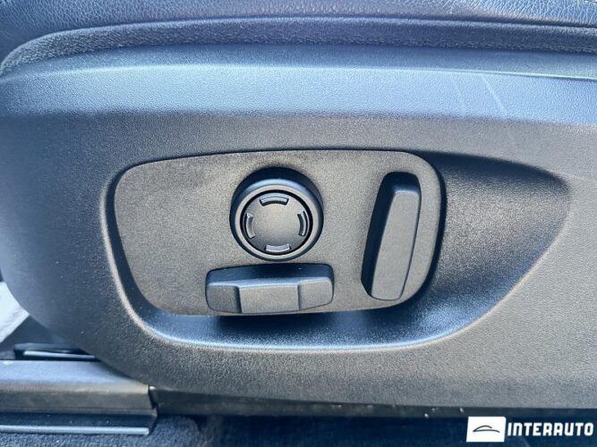 Land Rover Discovery Sport 58 interauto-car