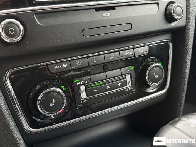 Skoda Superb 35 interauto-car