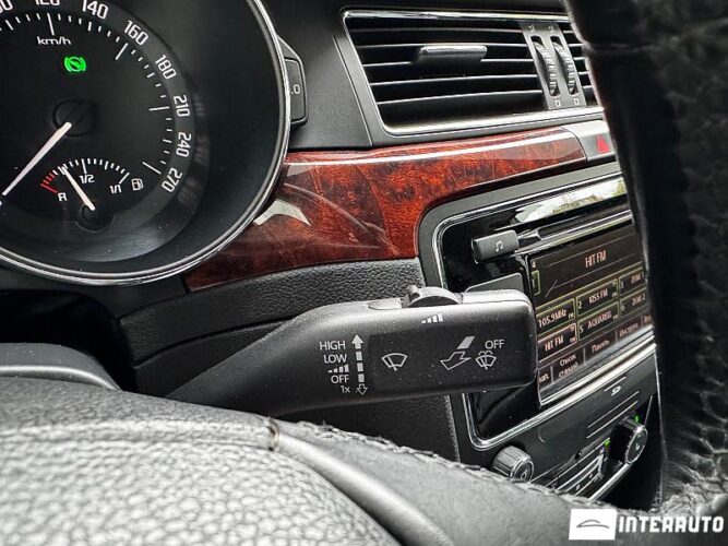 Skoda Superb 37 interauto-car