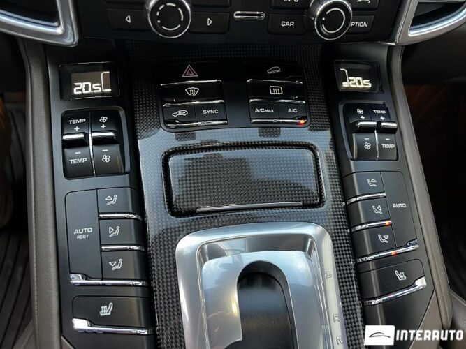 Porsche Cayenne GTS 48 interauto-car