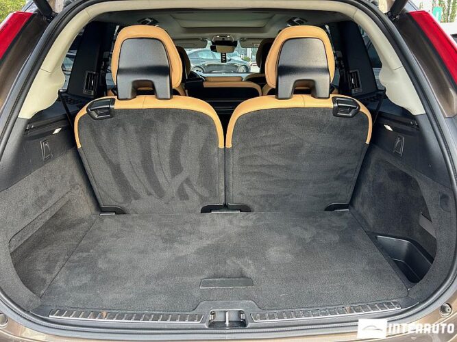 Volvo XC 90 48 interauto-car