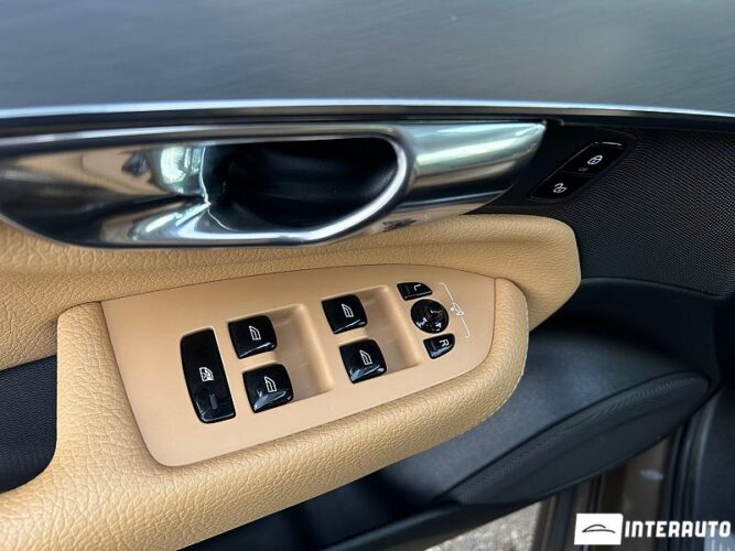 Volvo XC 90 36 interauto-car