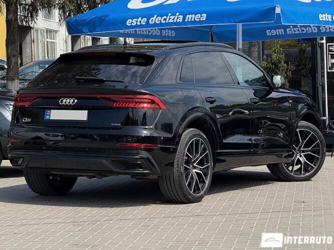 Audi Q8 38 interauto-car