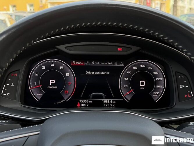 Audi Q8 49 interauto-car