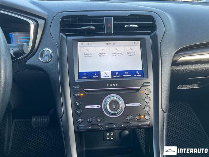 Ford Fusion 44 interauto-car