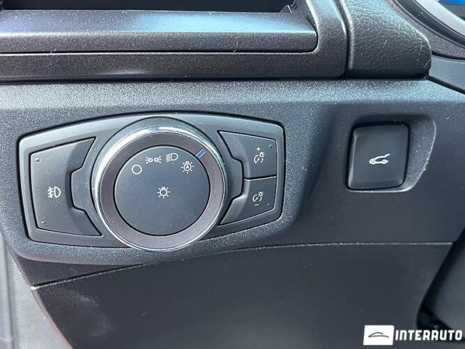 Ford Fusion 40 interauto-car