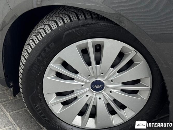 Ford Focus 45 interauto-car