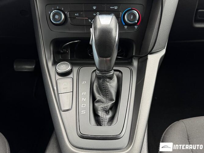 Ford Focus 40 interauto-car